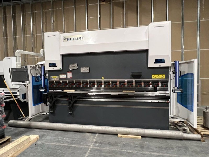 150 Ton x 10′ Accurl 5-Axis CNC Press Brake, 2021 – Backgauge, Laser Safety System, Crowning