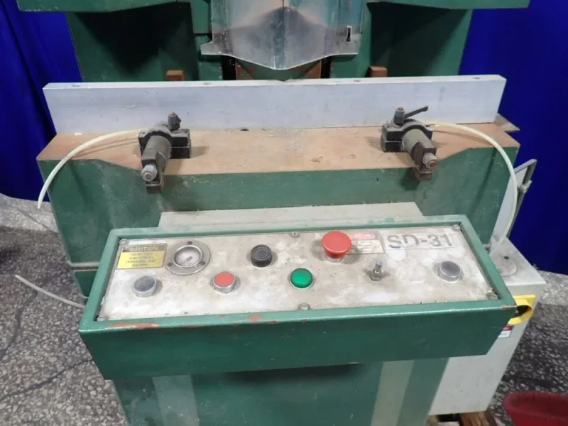 WEGOMA DOUBLE MITER SAW  -  SD-31