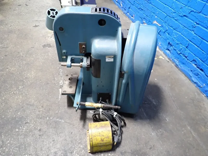 AMP BENCH PUNCH  -  565435-5