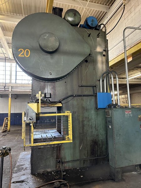 400 TON VERSON 400 GAP FRAME PUNCH PRESS.STOCK #0631222