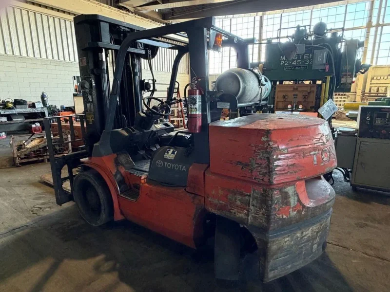 13,500lbs Toyota Forklift Stock# 4218