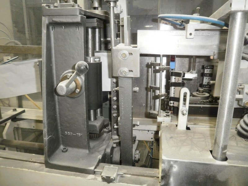 Bartelt IM 9-12 Horizontal Form-fill and Seal Packaging Machine – Model D Servo Auger filler, 2 Filling Stations