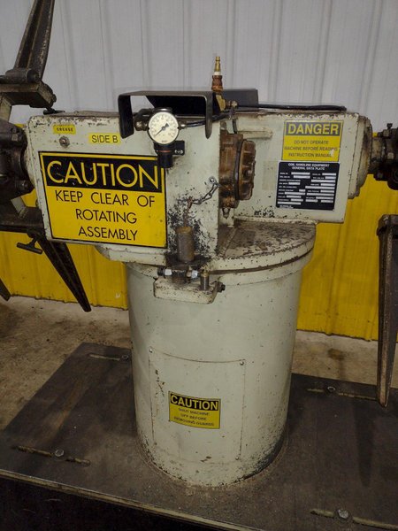 3,000 LBS C.W.P. MODEL #2.5 RD DUAL COIL REEL UNCOILER: YOBRO #25066