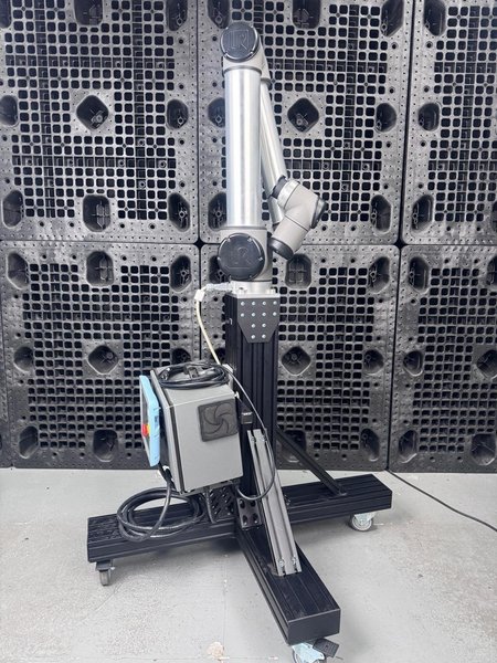 Universal Robots UR10 Collaborative Robot Arm, 2016 – 6 Axis