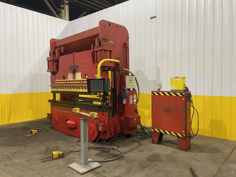 230 TON X 10&#039; CINCINNATI MODEL #230-8AS HYDRAULIC CNC PRESS BRAKE W/ UPGRADED CONTROLS: STOCK #19386