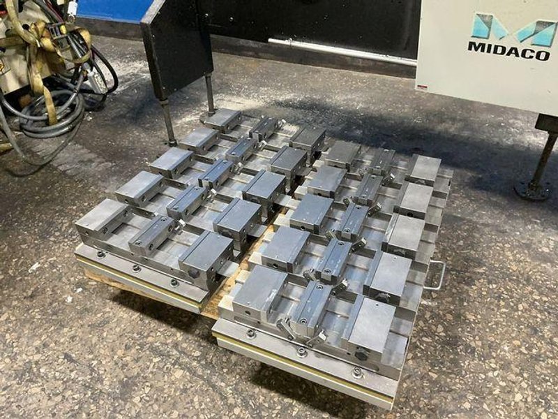 MORI SEIKI CO CNC VMC  -  NV5000 1B/40