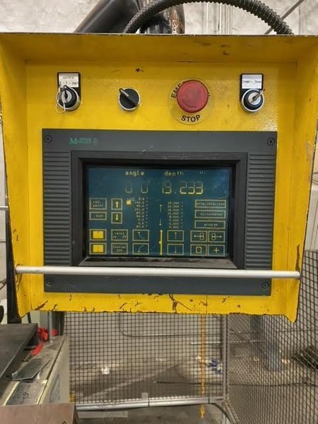 21′ Roper Whitney AM2116 Folder, 1998 – Backgauge