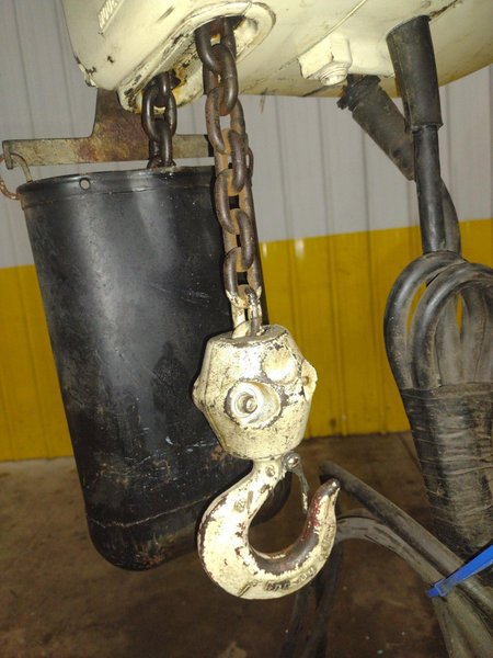 1 TON COFFING HOIST: STOCK #22474