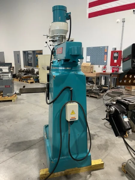 CLAUSING 3VS08 Vertical Milling Machine 2008’ #6752