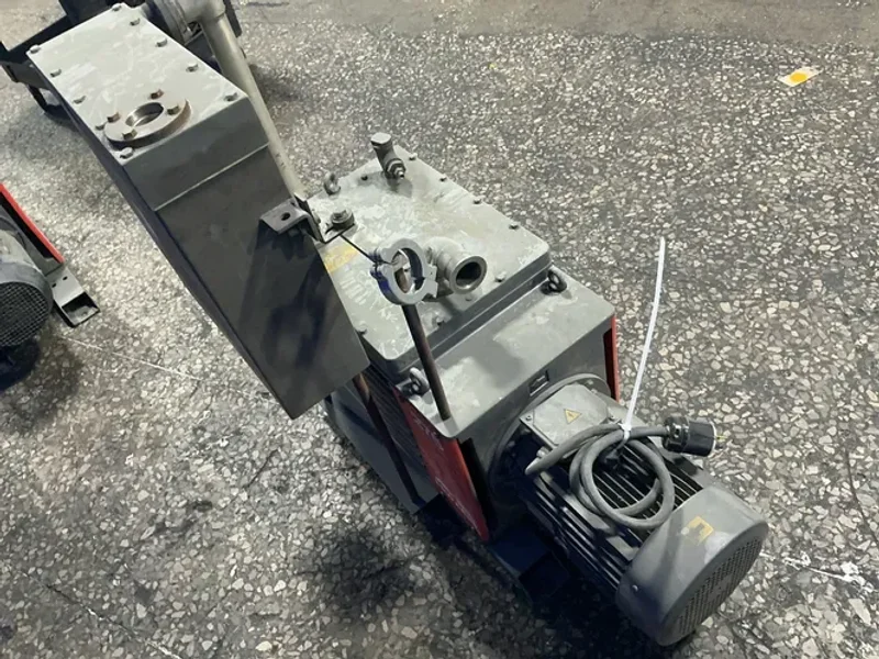 BOC EDWARDS 8.5/7.5 KW VACUUM PUMP  -  E2M275