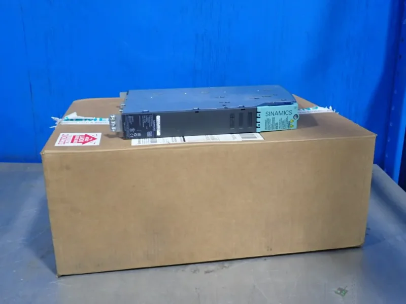 SIEMENS DOUBLE MOTOR MODULE   -  6SL3120-2TE21-0AA4
