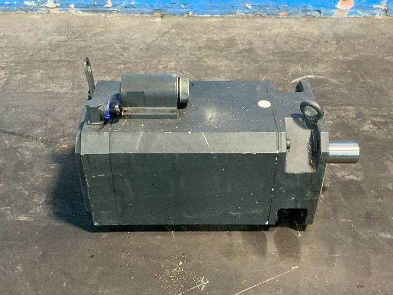 SIEMENS 2000RPM SERVO MOTOR  -  1FT6105-1AC71-4AG1