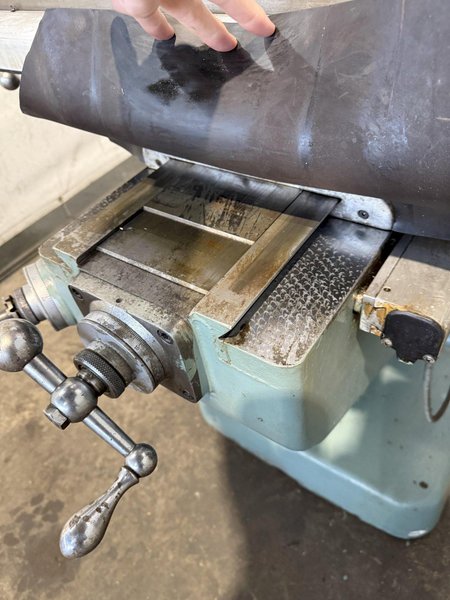 2 HP BRIDGEPORT SERIES 1 VERTICAL KNEE MILL. STOCK #1215025