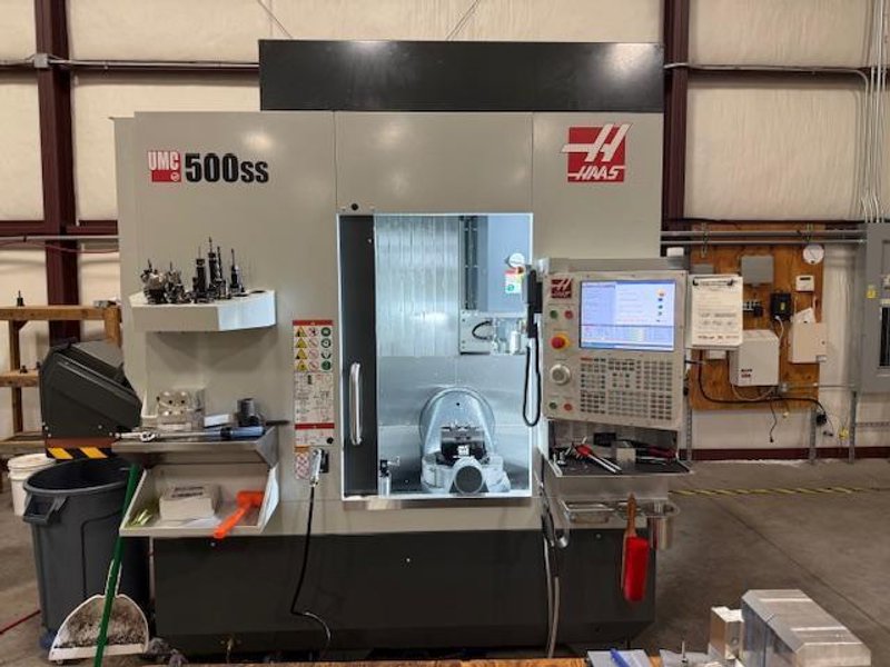 Haas UMC-500SS 5 Axis UMC, 2023 – TSC, Chip Conveyor, Probe
