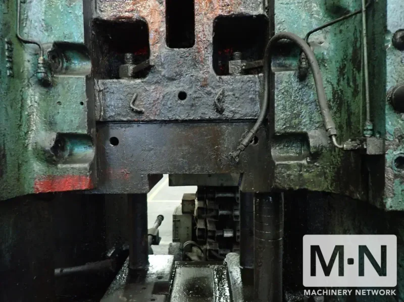 1300 Ton National Maxipress Foundry Machine