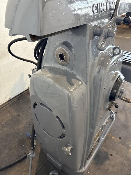 CINCINNATI #2ML HORIZONTAL MILLING MACHINE. STOCK # 0553025.