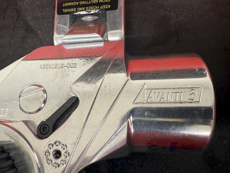 1&quot; HYTORC MODEL #AVANTI AV-3 HYDRAULIC TORQUE WRENCH: YOBRO #24177