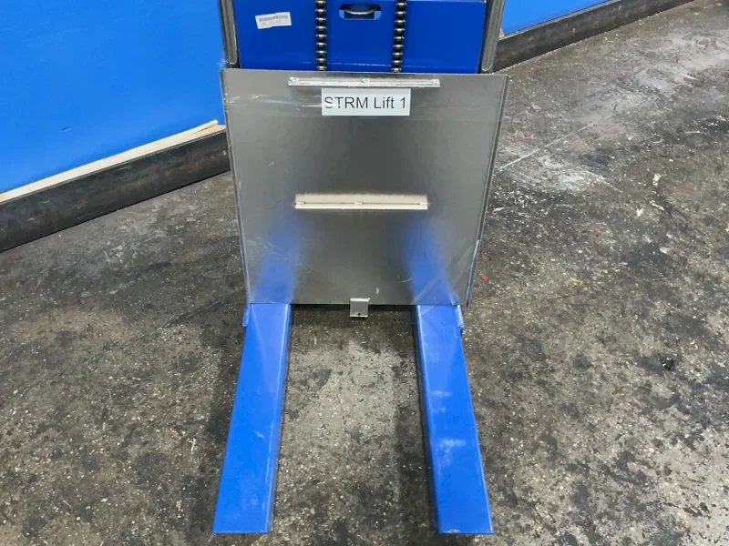 VESTIL 880 LBS LIFT CART  -  HYD-10