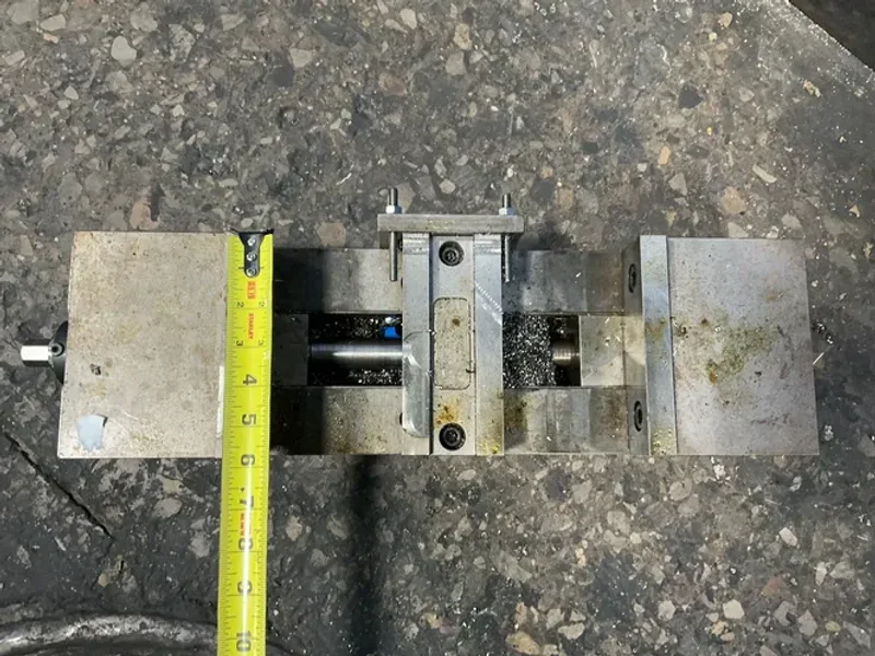 KURT 6” 6” VISE