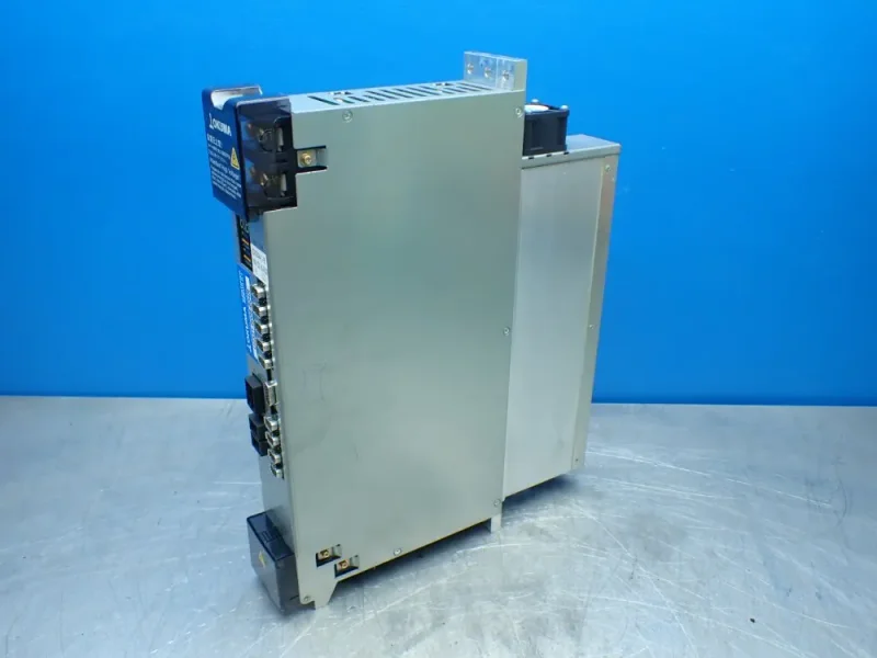 OKUMA SERVO CONTROLLER DRIVE UNIT  -  MIV0204A-1-B5