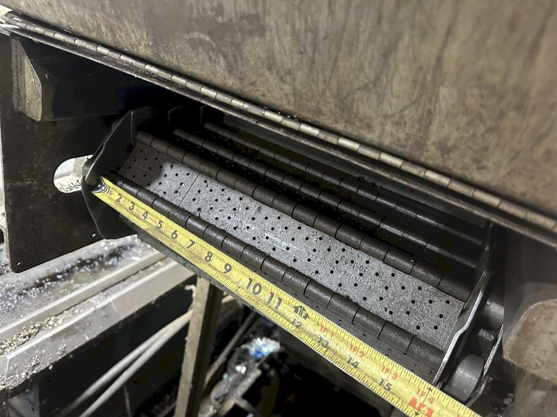 40&#039; X 16&quot; JORGENSON MOTORIZED CHIP CONVEYOR: YOBRO #24160