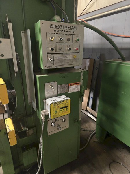 90 Ton x 12’ Cincinnati AS90 x 10 Hydraulic Press Brake, 1986 – Updated Electronics and Control