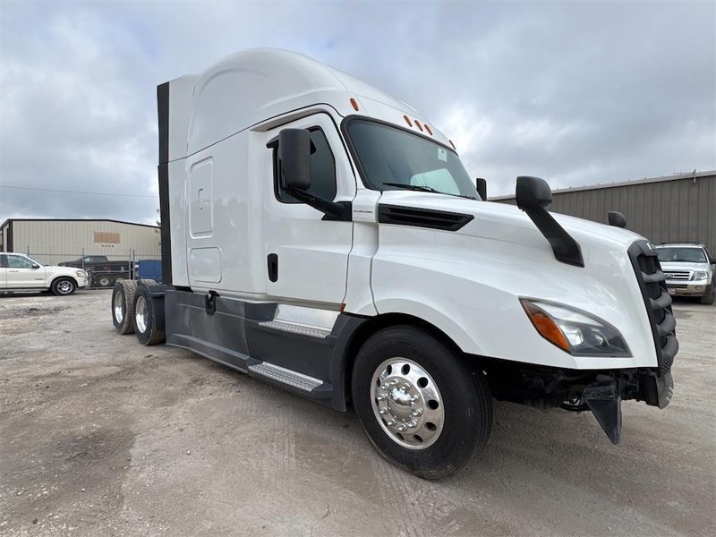 2020 FREIGHTLINER CASCADIA 126 3AKJHHDR3LSLX0203