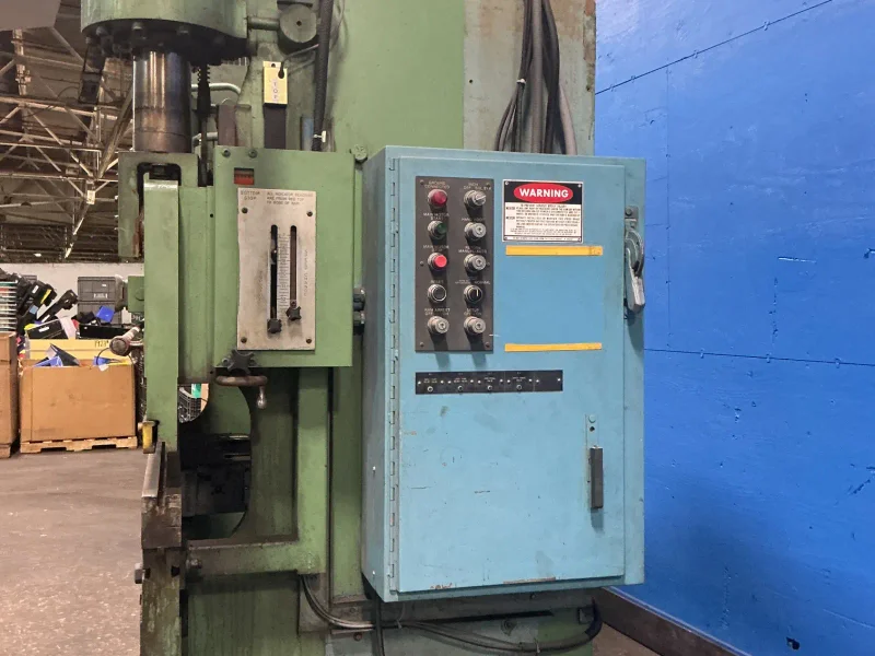 NIAGARA 100 TONS PRESS BRAKE  -  HBM-100-8-10