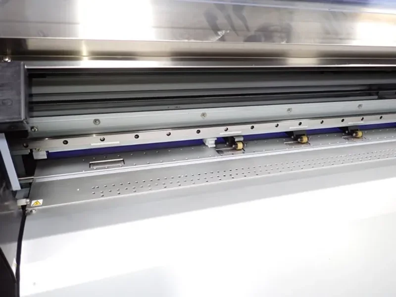 ROLAND 69" PRINTER / CUTTER  -  XR-640
