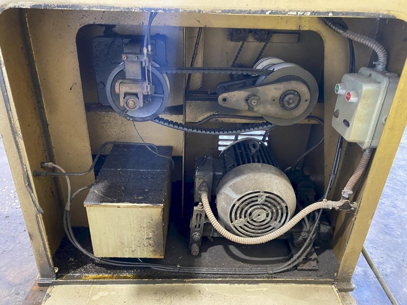 16"  STARTRITE MODEL #216H VERTICAL BANDSAW: STOCK #19278