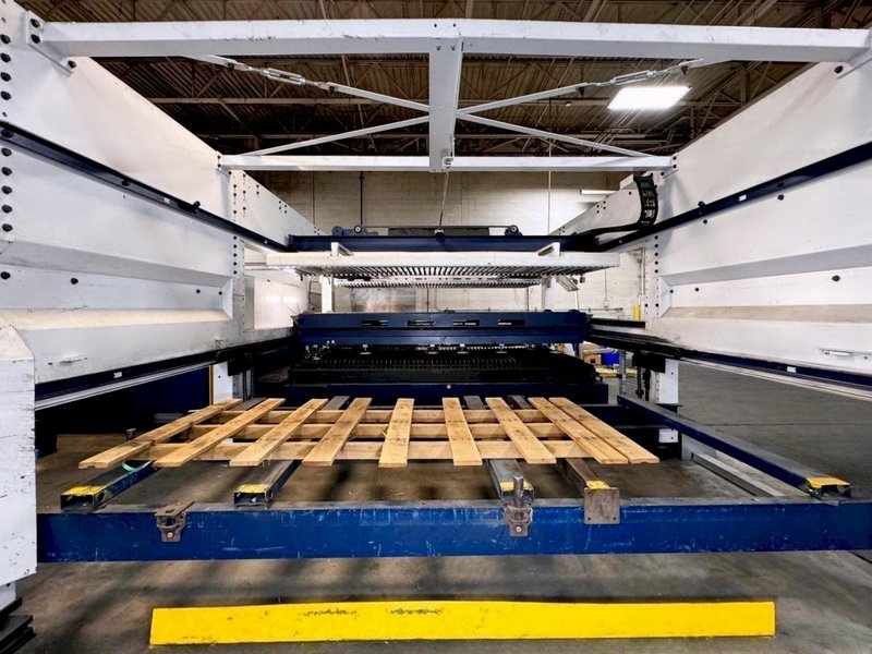 Trumpf TruLaser 3040 4kW Fiber Laser w/ LiftMaster Compact Load/Unload System