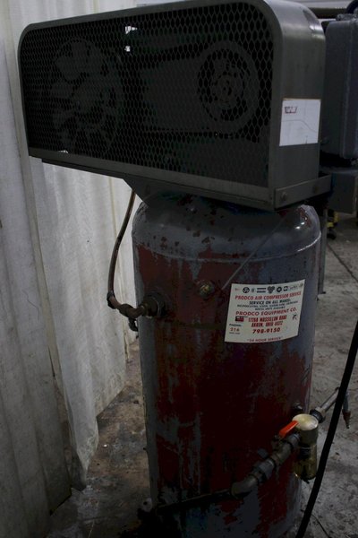 5 HP WORTHINGTON VERTICAL AIR COMPRESSOR: STOCK #75885