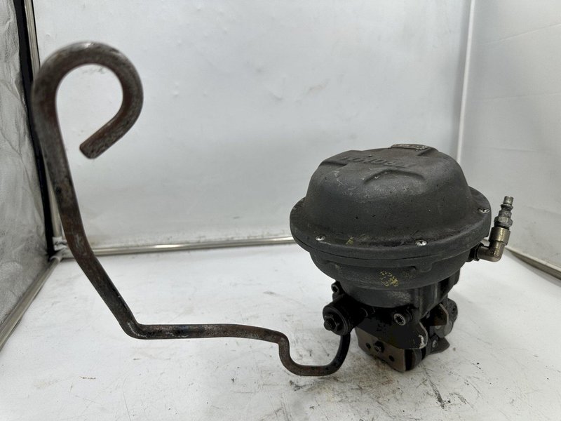 FROMM MODEL #A482 PNEUMATIC STRAPPING TOOL WITH TENSIONER: YOBRO #26174