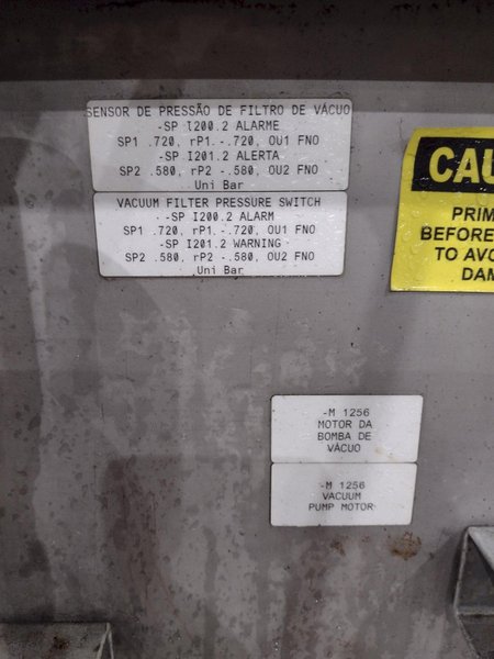 CRYSTAL FILTRATION CONTINUOUS FILTER COOLANT SYSTEM, WITH DRAG-OUT CONVEYOR : YOBRO #25069