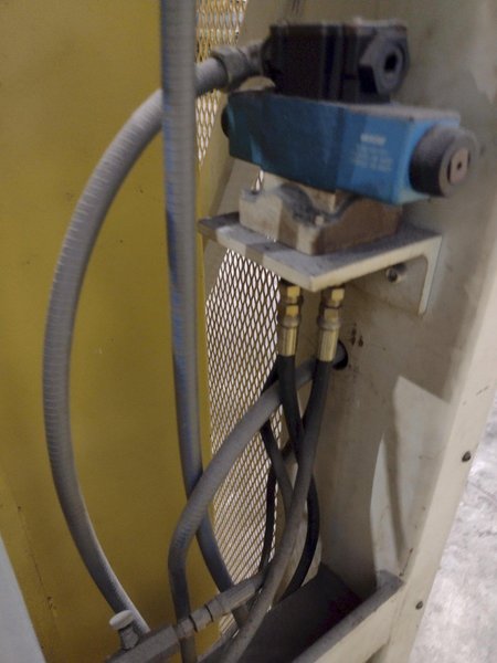 1,000 LBS LIFTILT MODEL #075CLD72-26-35 PART DUMPER: STOCK #23227