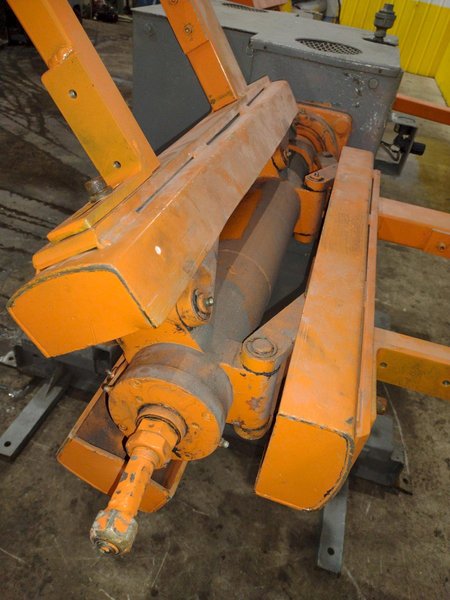 4,000 LBS X 24" PRESS ROOM EQUIPMENT MODEL #PRD-244000-NAB DOUBLE END COIL REEL UNCOILER: YOBRO #25067