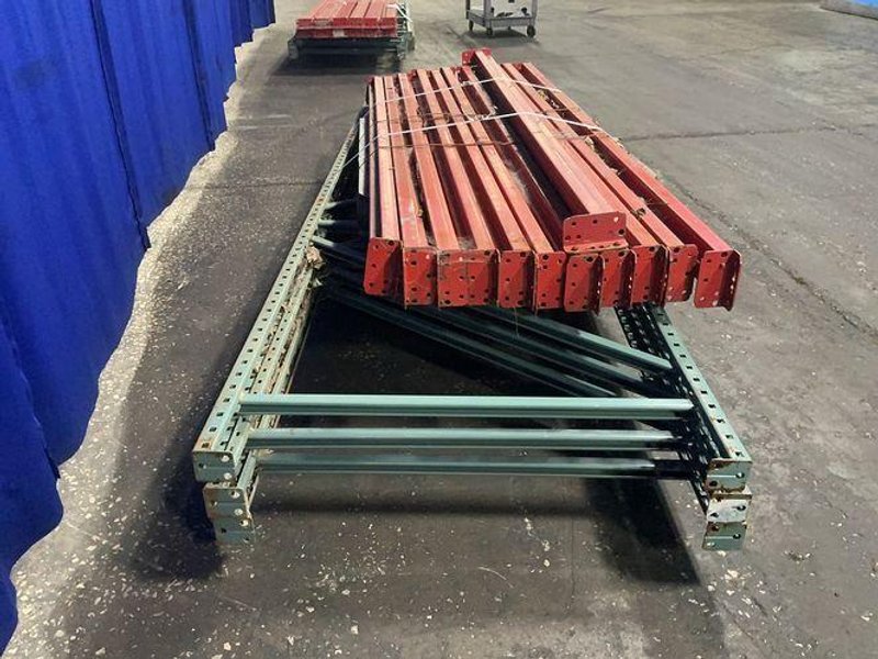 42” X 144” PALLET RACKING  -  TEARDROP