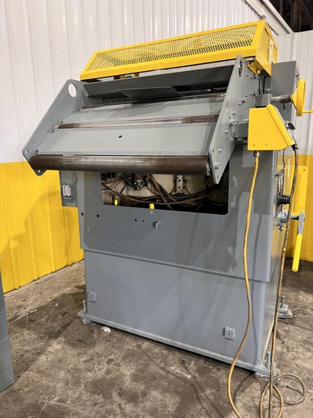 32" X .125" MINSTER MODEL #MEF5-32S SERVO FEED WITH COE MODEL BG-2 CONTROL: YOBRO #24235