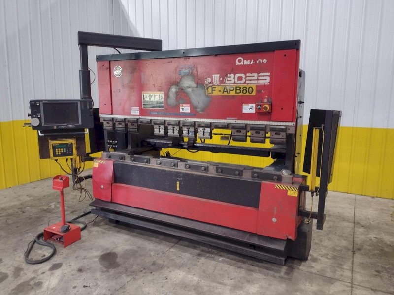 80 TON X 8&#039; AMADA MODEL #FBD-8025 NT CNC HYDRAULIC PRESS BRAKE NEW 2004 : STOCK #23473