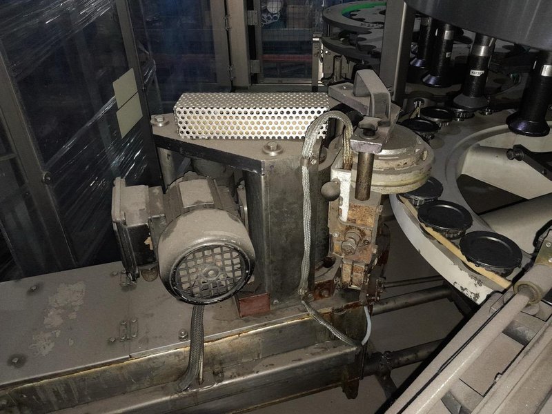 Krones Canmatic Labeler for Glass or PET Containers, 2005