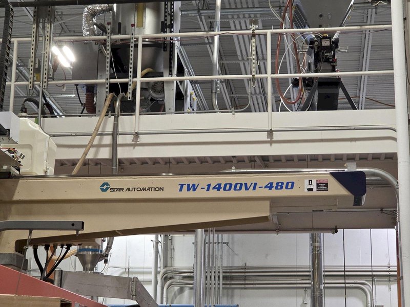 Star Used TW-1400VI-480 Full Servo Robot, 450-750 ton, yr. 2014