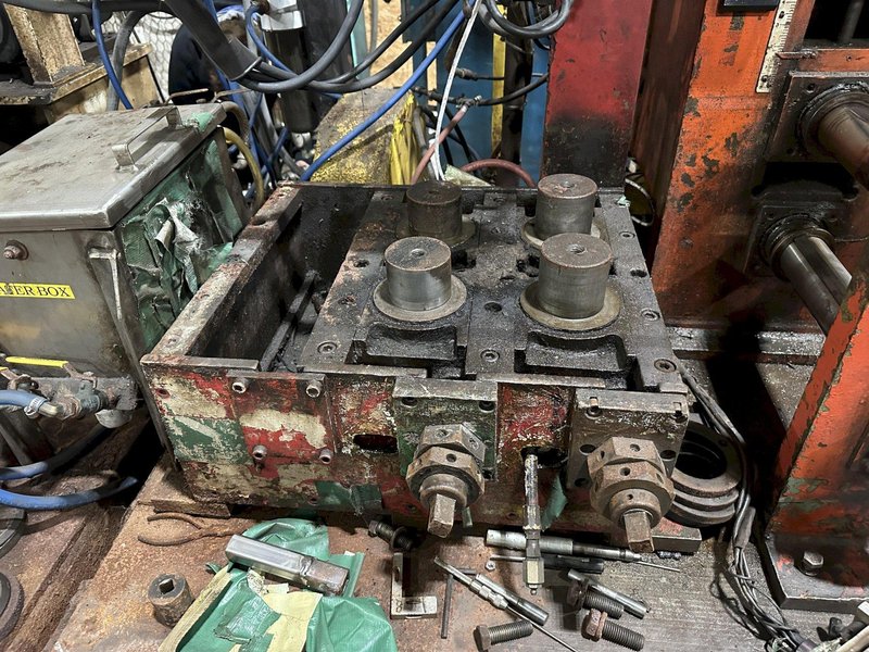 6-ROLL ROLLKRAFT SIDE FORMING SQUEEZE BOX / EDGE GUIDES: STOCK #22615