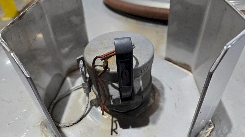 CLAWSON CONTAINER COMPANY 550 GALLON STAINLESS STEEL IBC TANK USED