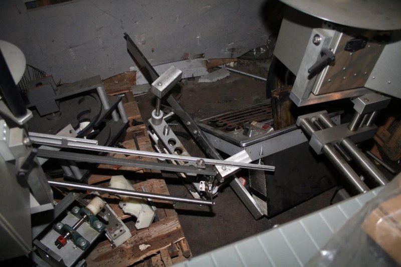 Quadrel Versaline LC Labeling Machine, 2007