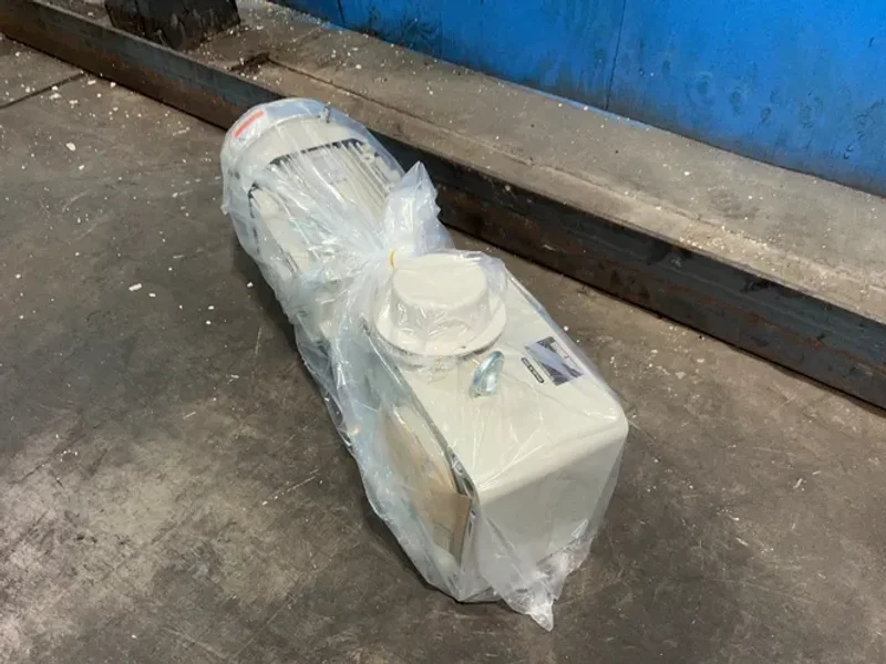 SUMITOMO HEAVY INDUSTRIES, INC. 5 HP GEAR DRIVE  -  RNYM5-1633-B-25