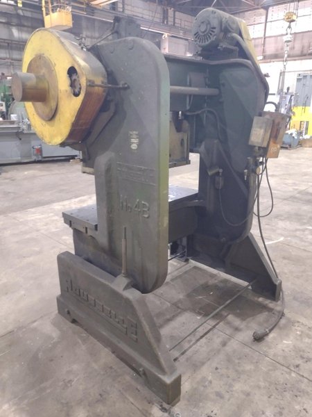 40 TON ROUSSELLE MODEL #4-B O.B.I. PRESS: YOBRO #25849