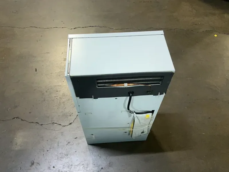 Mclean Cooling Technology  Electronic Enclosure Air Conditioner  - Cr290216g002