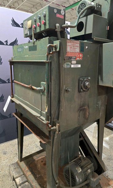AR INDUSTRIES B-4 TUMBLE BLAST CHAMBER USED