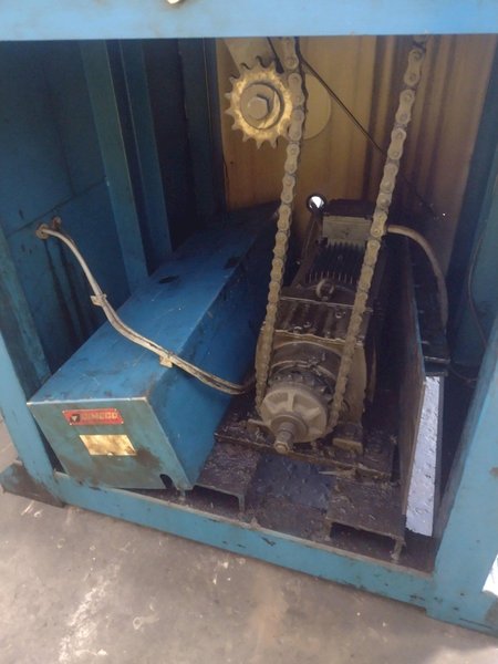 31" x .090" DIMECO MODEL #1676EVV 7 ROLL POWERED STRIP STRAIGHTENER WITH PEELER ARM: STOCK 17225