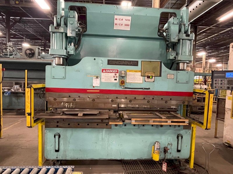 90 TON X 8' CINCINNATI CBII HYDRAULIC BRAKE: STOCK #76657
